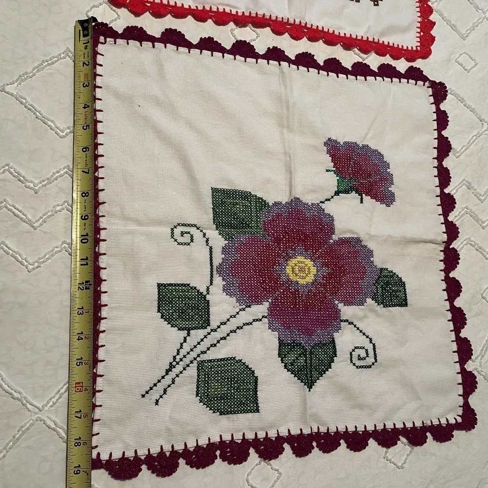 VTG  Needlepoint Tea Towels Set Of 2 Crochet‎ Trim Farmhouse Chic Handmade Decor